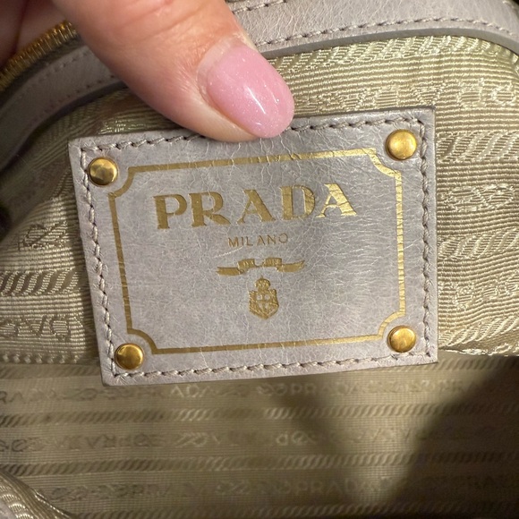 Prada Vitello Shine Double Zip 2way Tote in Grey - Picture 16 of 16